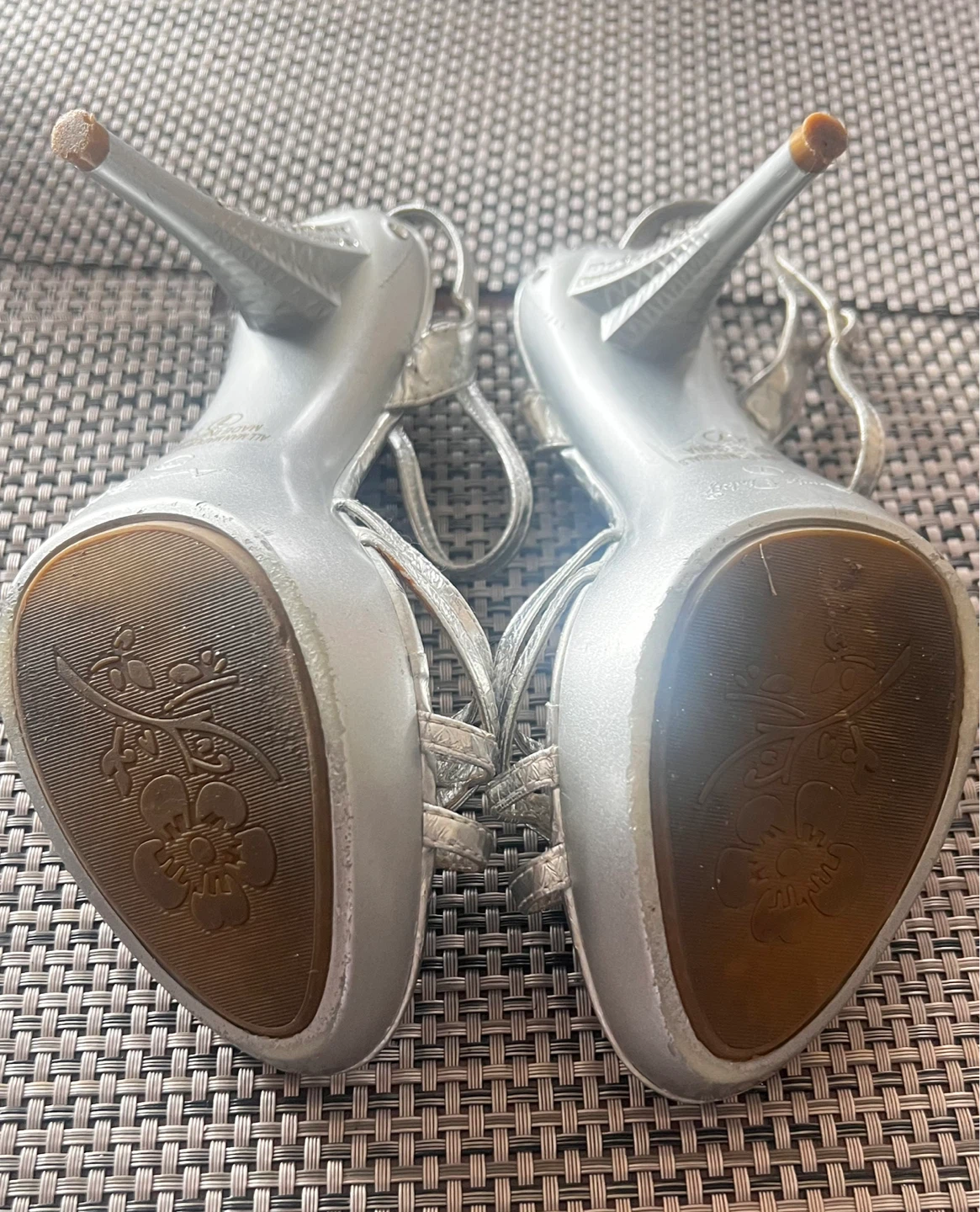 Silver Women's Heels size 7 - photo 5