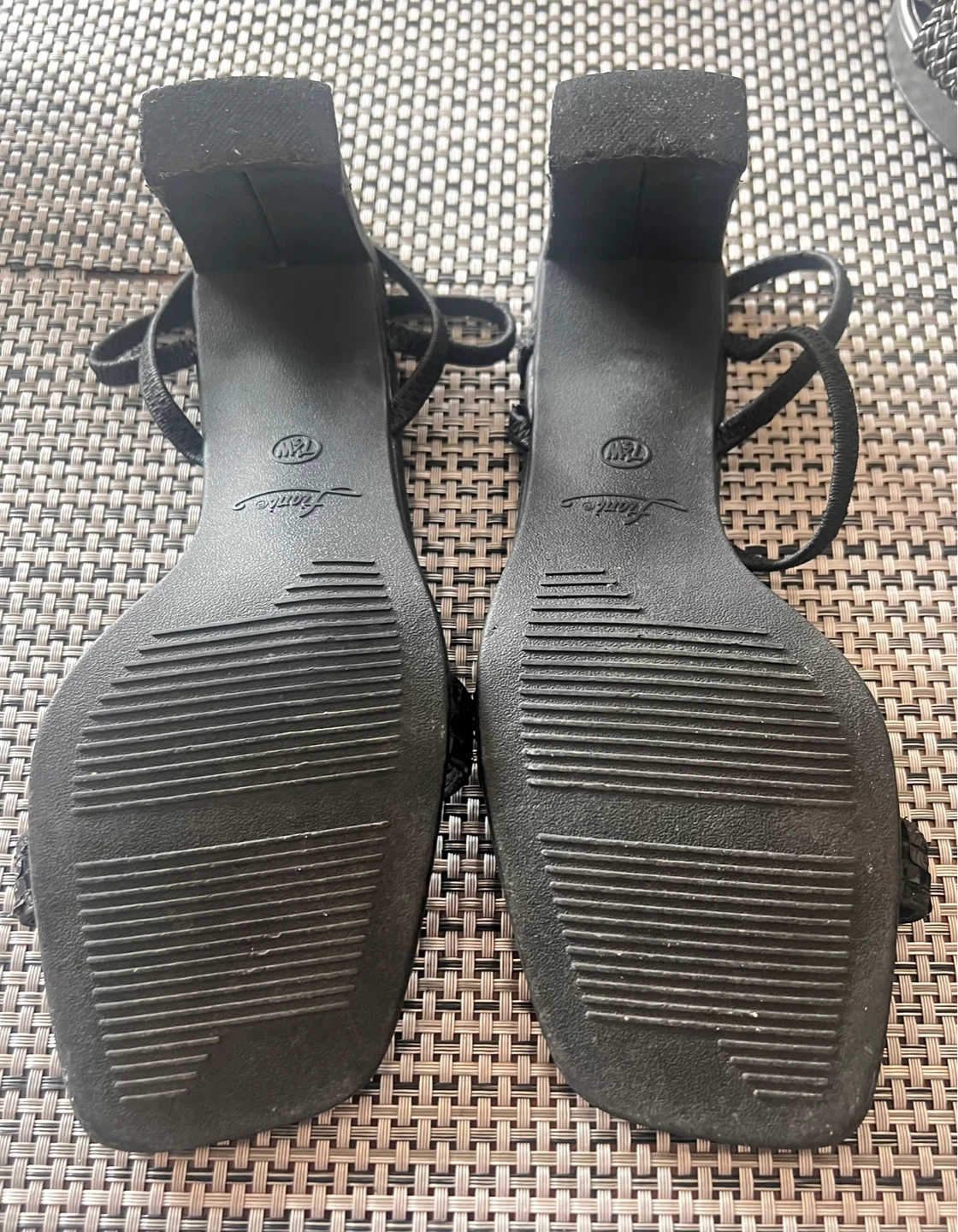 L.A.M.I. Black Strappy Heels Size 7.5 - photo 5