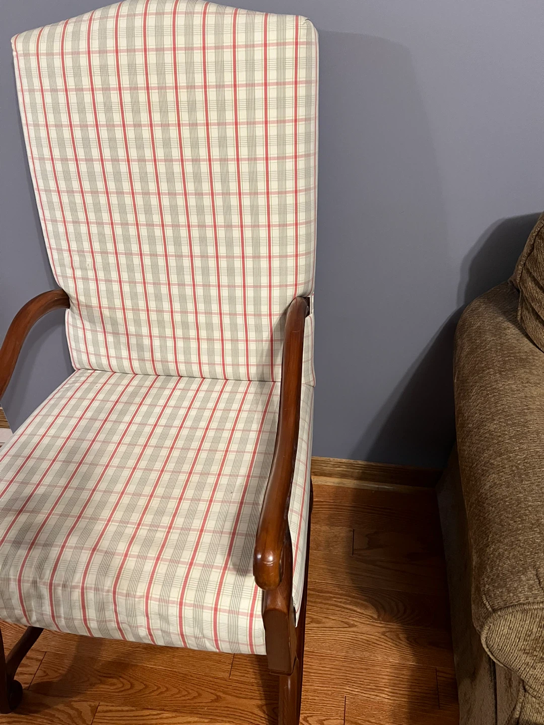 REDUCED! Armchair with Plaid Upholstery - photo 2
