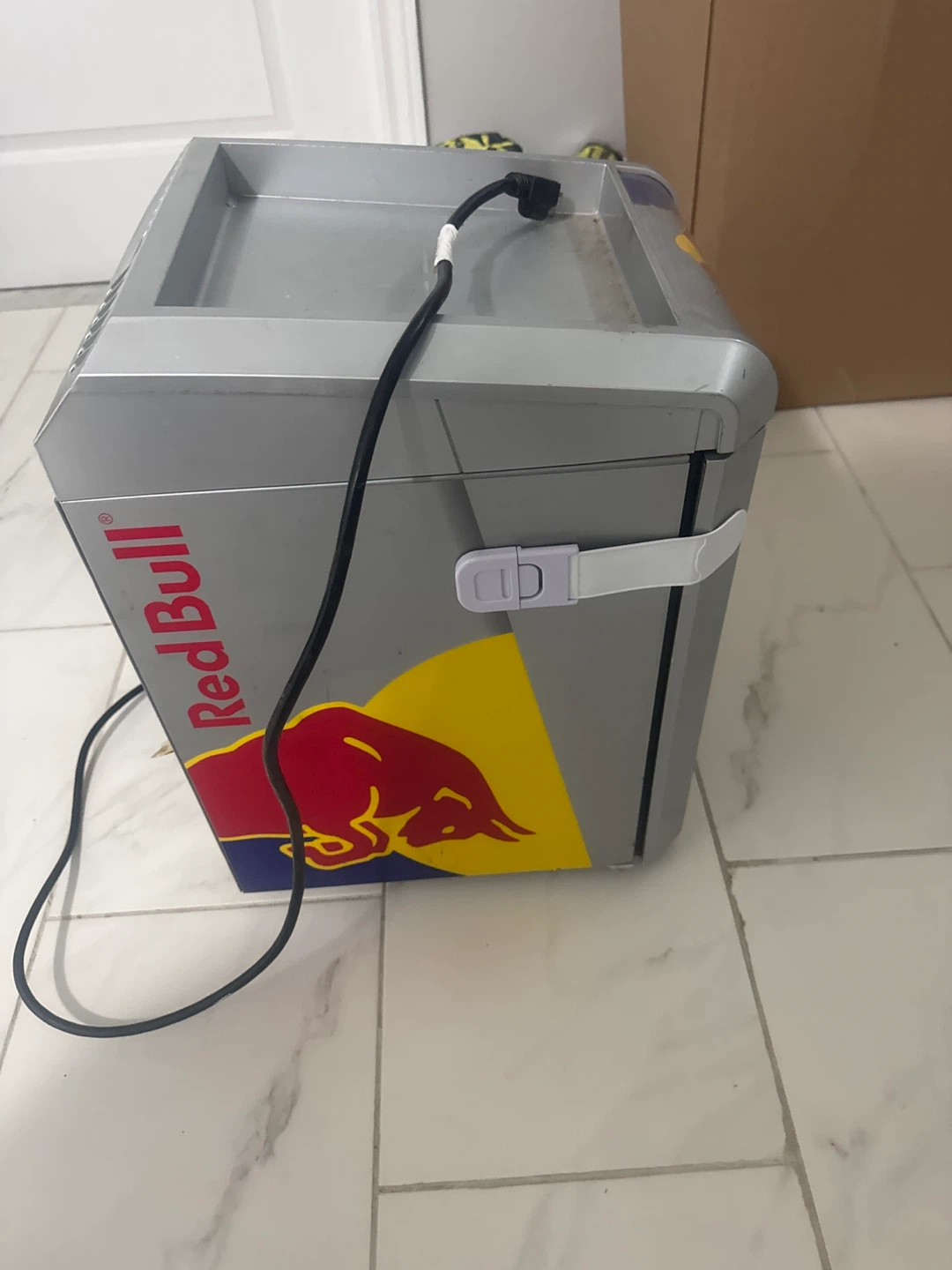 Red Bull Mini Fridge Cooler - photo 3