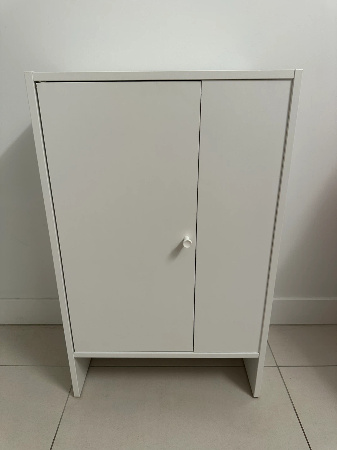 White Cabinet