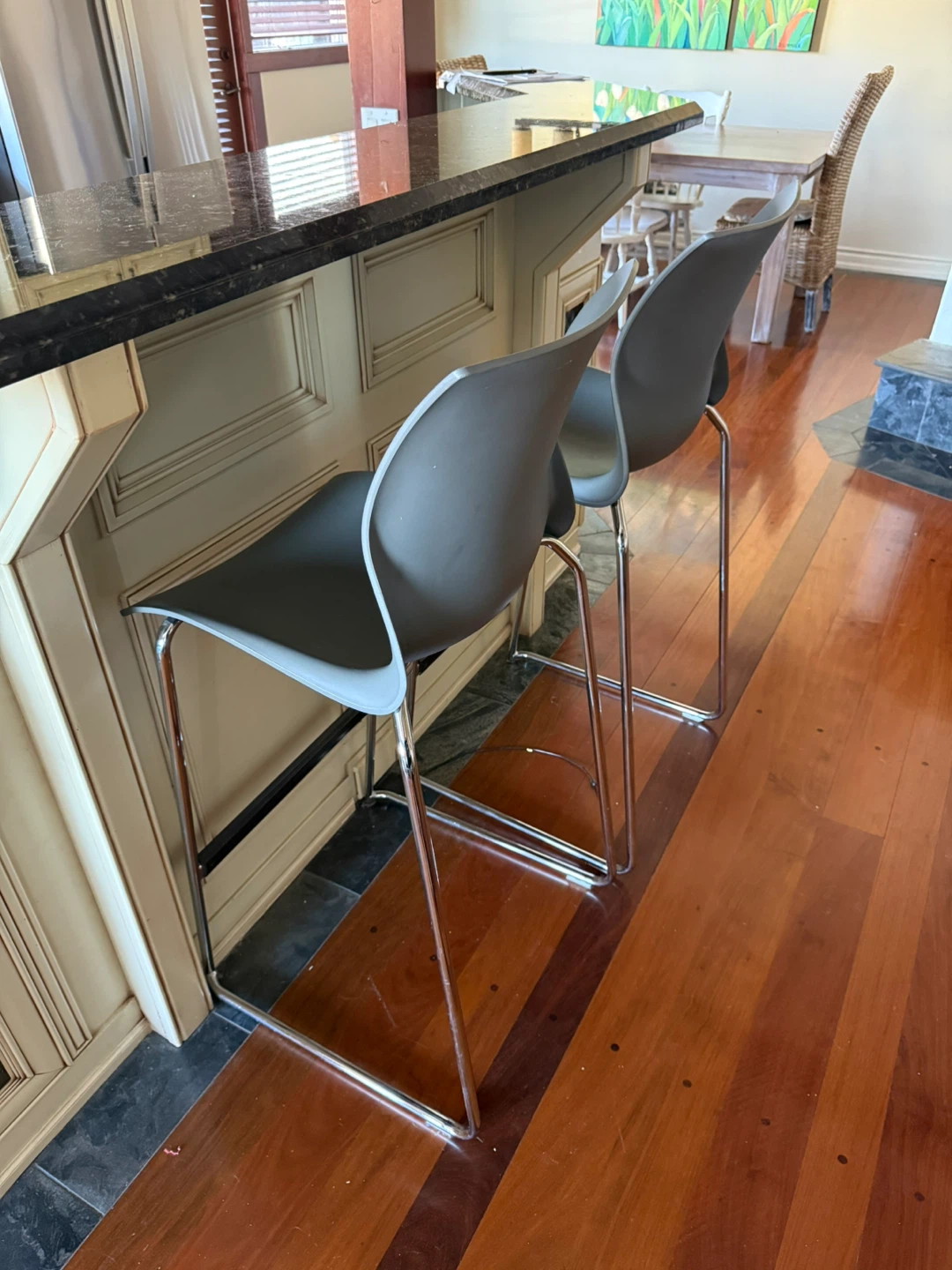 Set of 2 Grey Modern Bar Stools - photo 2
