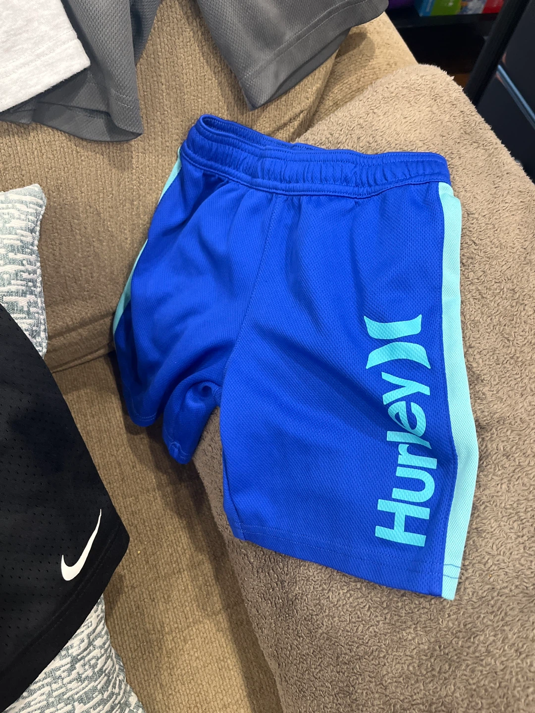 Kids Athletic Shorts: Nike & Hurley bundle - photo 5