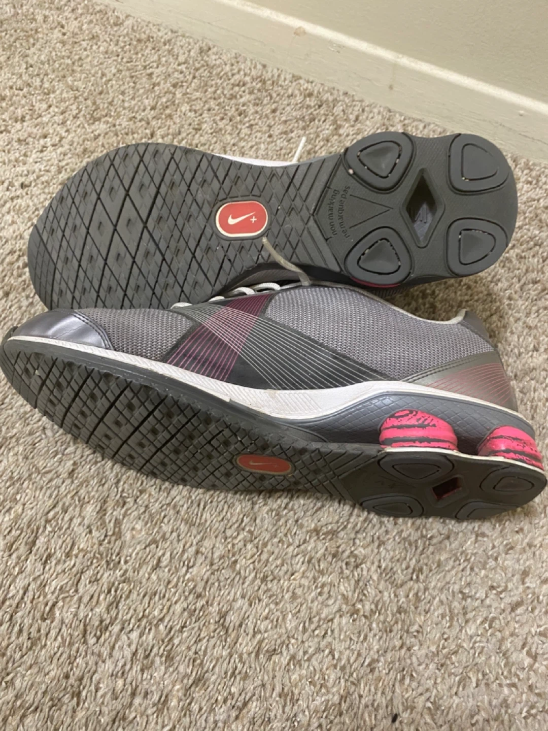 Nike Shox Zip  Running Shoes - photo 3