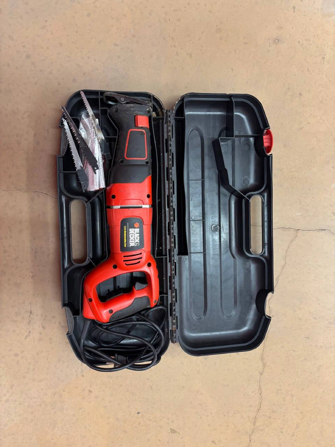 Black & Decker Reciprocating Saw with Case and Blades