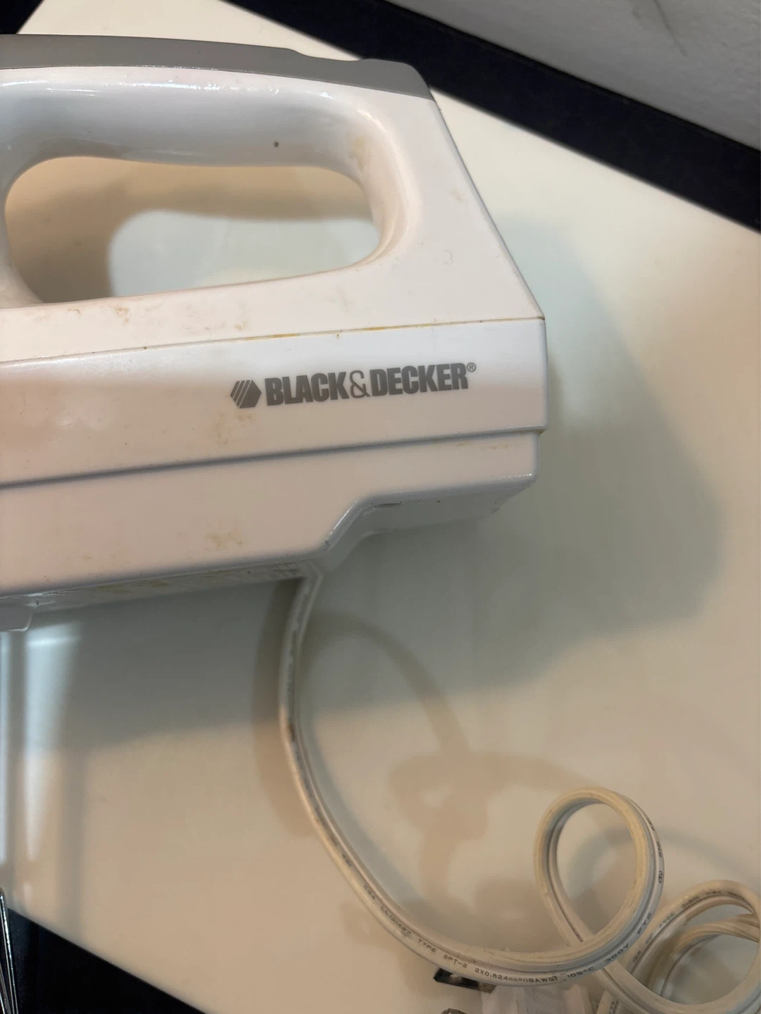 Black & Decker Hand Mixer - photo 2