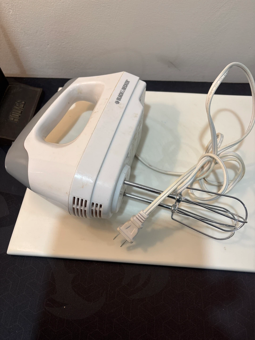 Black & Decker Hand Mixer - photo 5