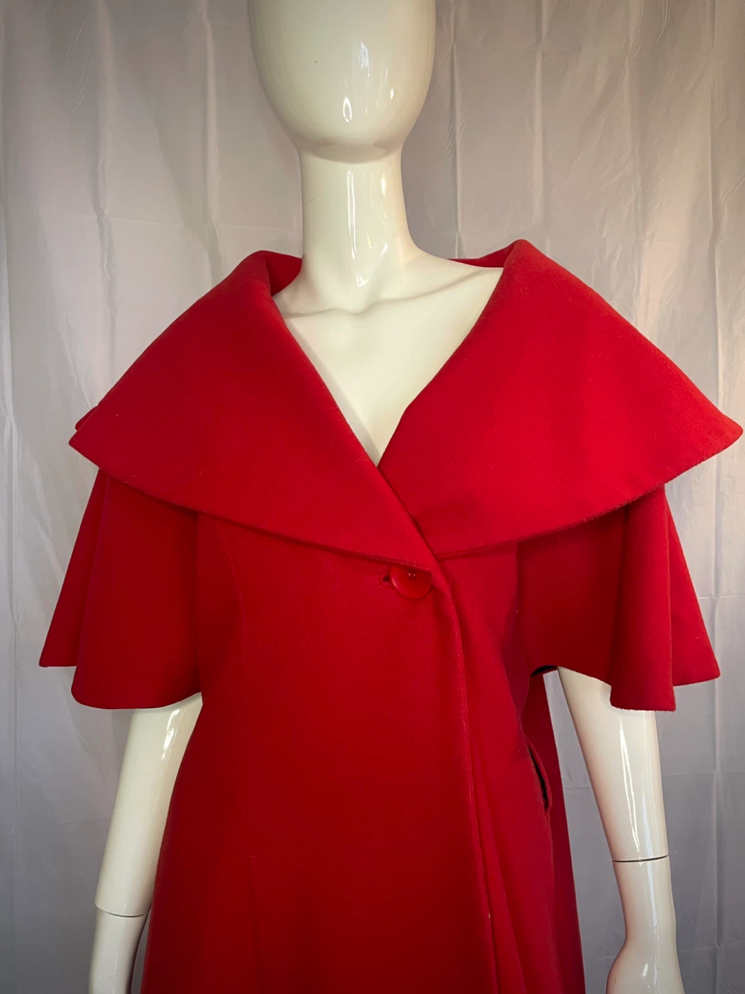 Women's Red Cape Coat - photo 2
