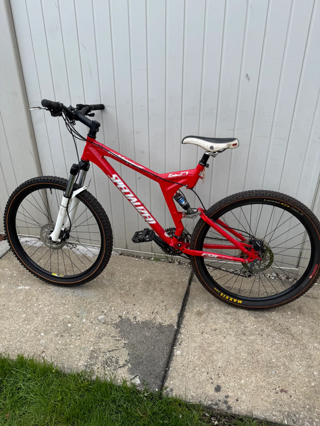 Specialized Full Suspension Mountain Bike