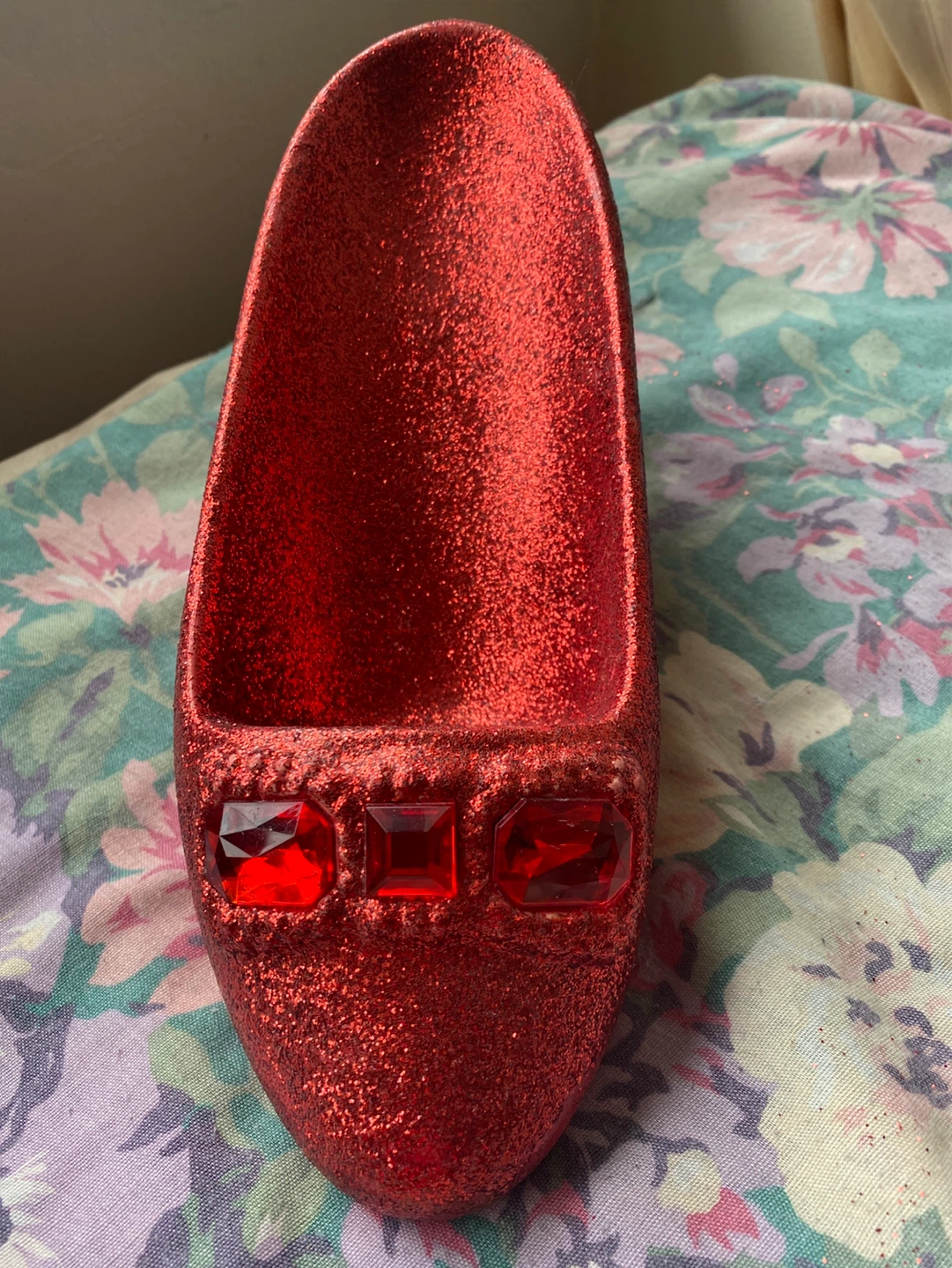 Hallmark Wizard of Oz Ruby Slipper Replica - photo 3
