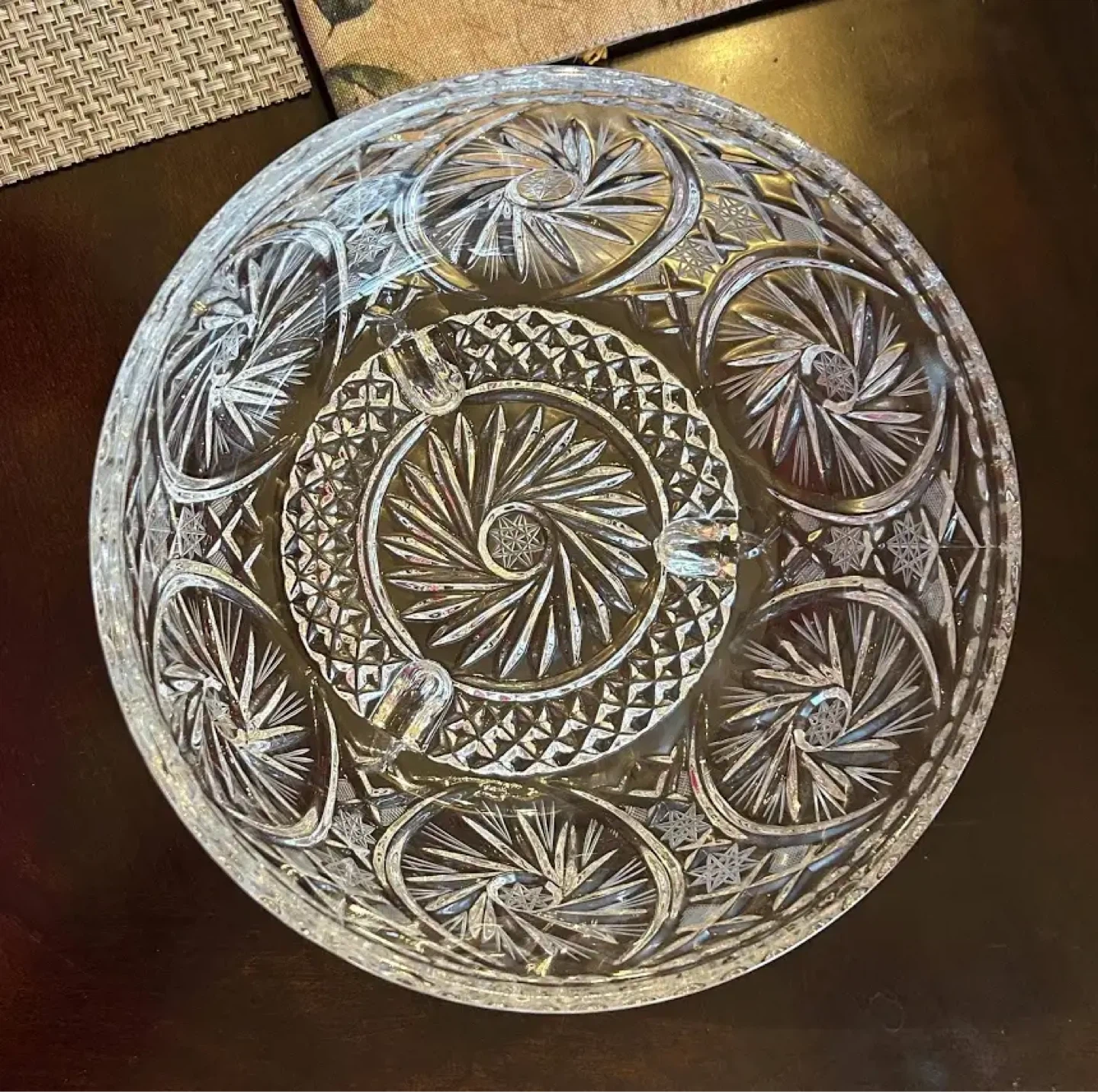 *Moving Sale* Pinwheel 8.5 footed Glass bowl with star patterns - photo 2