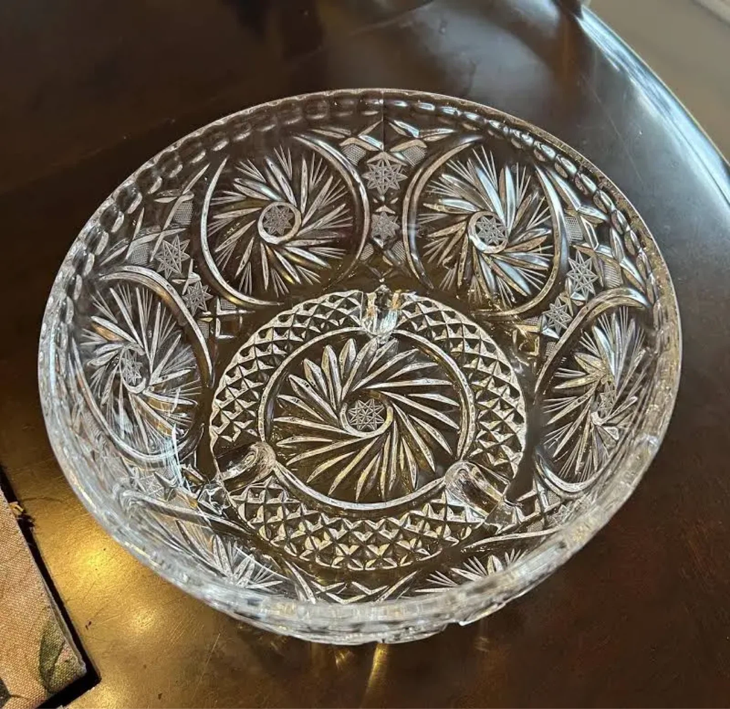 *Moving Sale* Pinwheel 8.5 footed Glass bowl with star patterns - photo 5