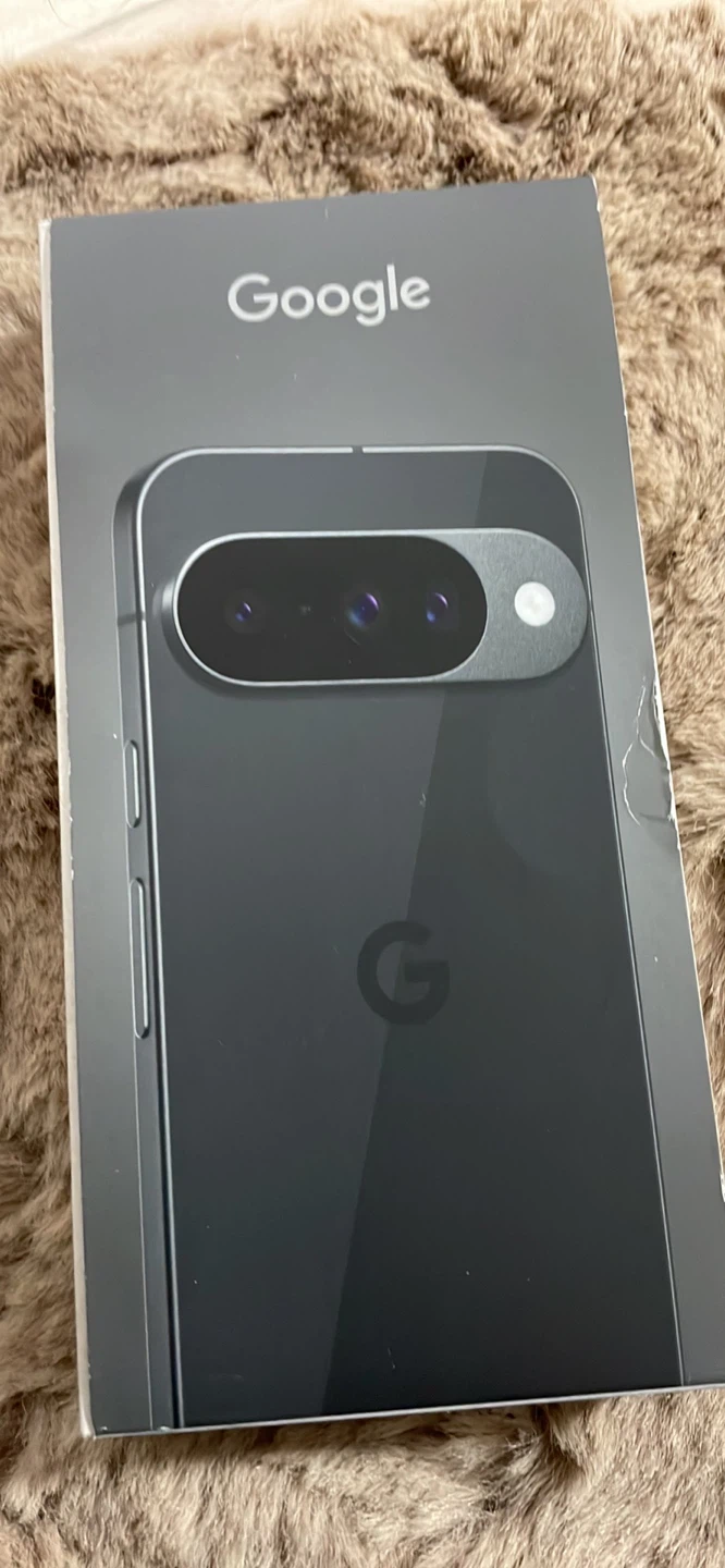 Google pixel 10 phone - photo 3