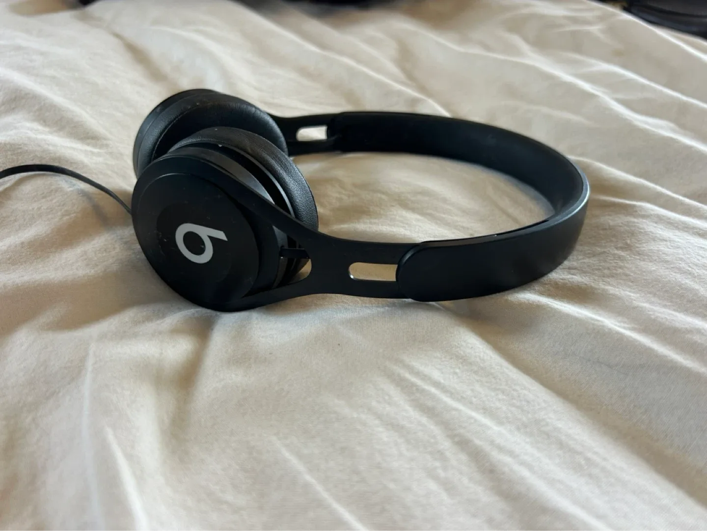 Beats by Dre Solo 2 On-Ear Headphones - Black