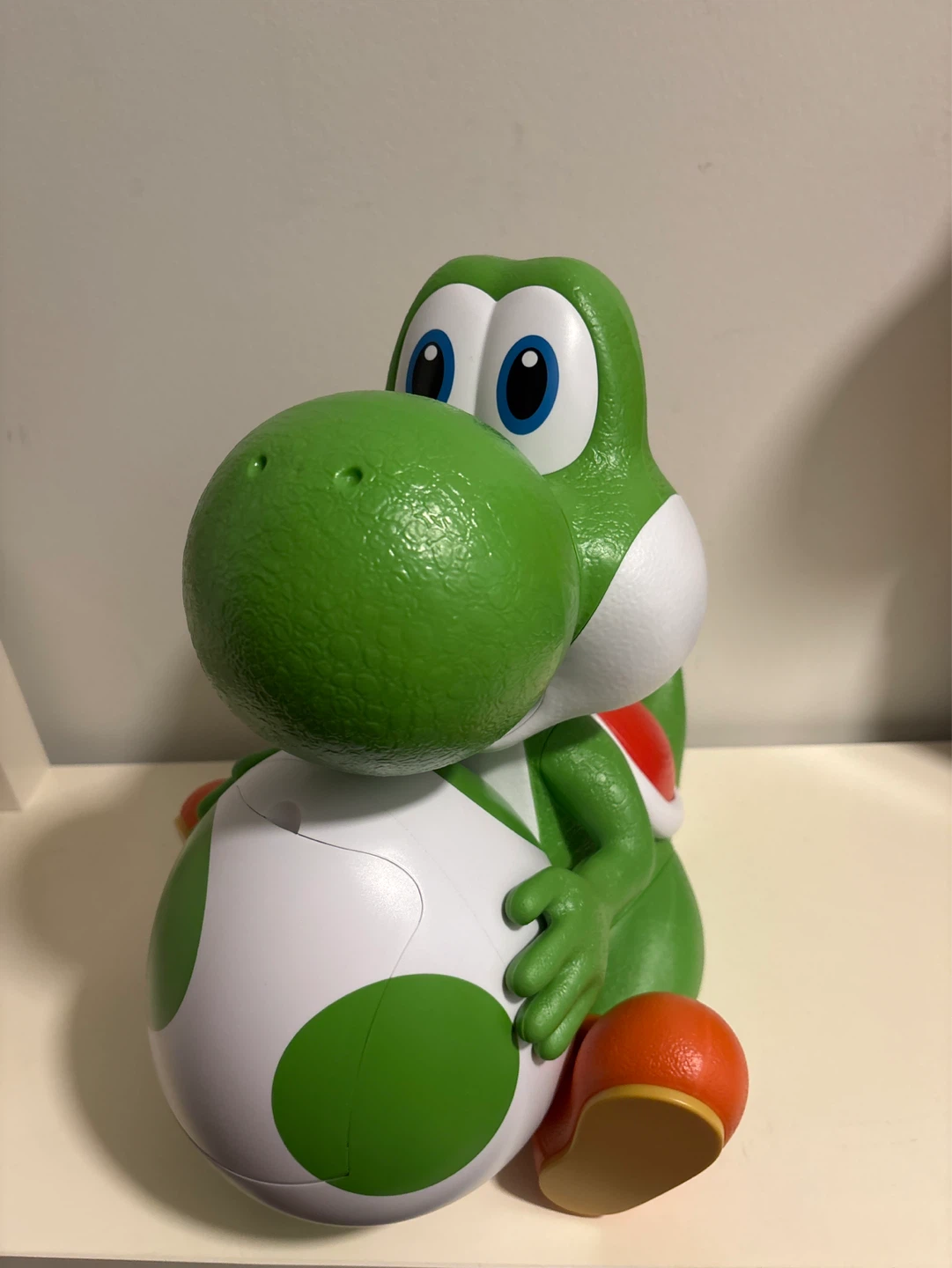 Yoshi popcorn bucket - photo 2