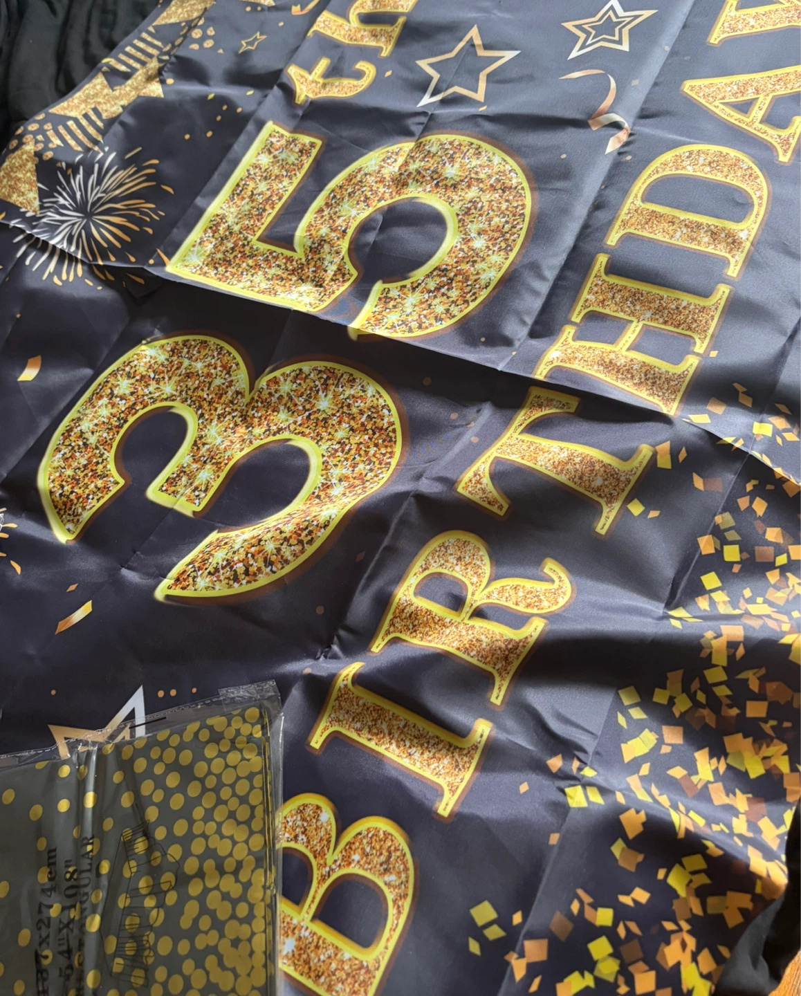 35th Birthday Banner & Table Cover Set - photo 3