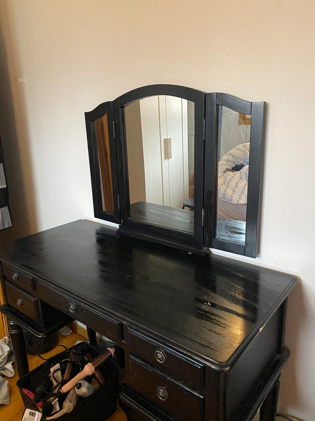 Black Vanity Table with Tri-Fold Mirror - photo 3