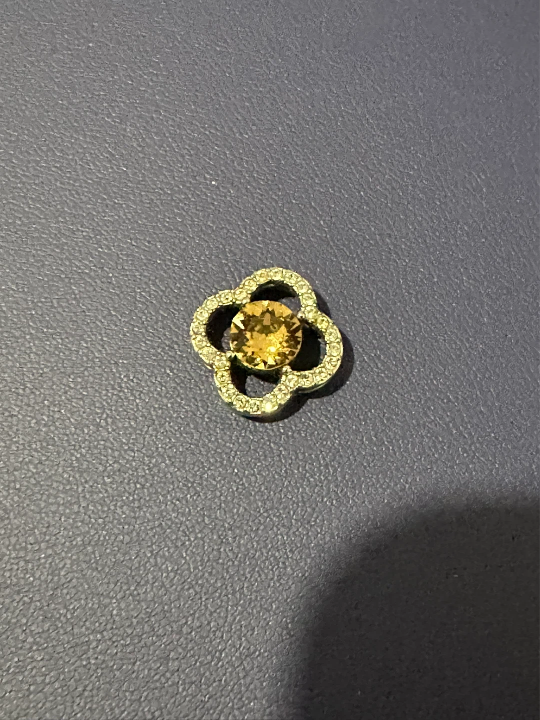 Silver tone clover charm with amber-coloured stone - photo 4