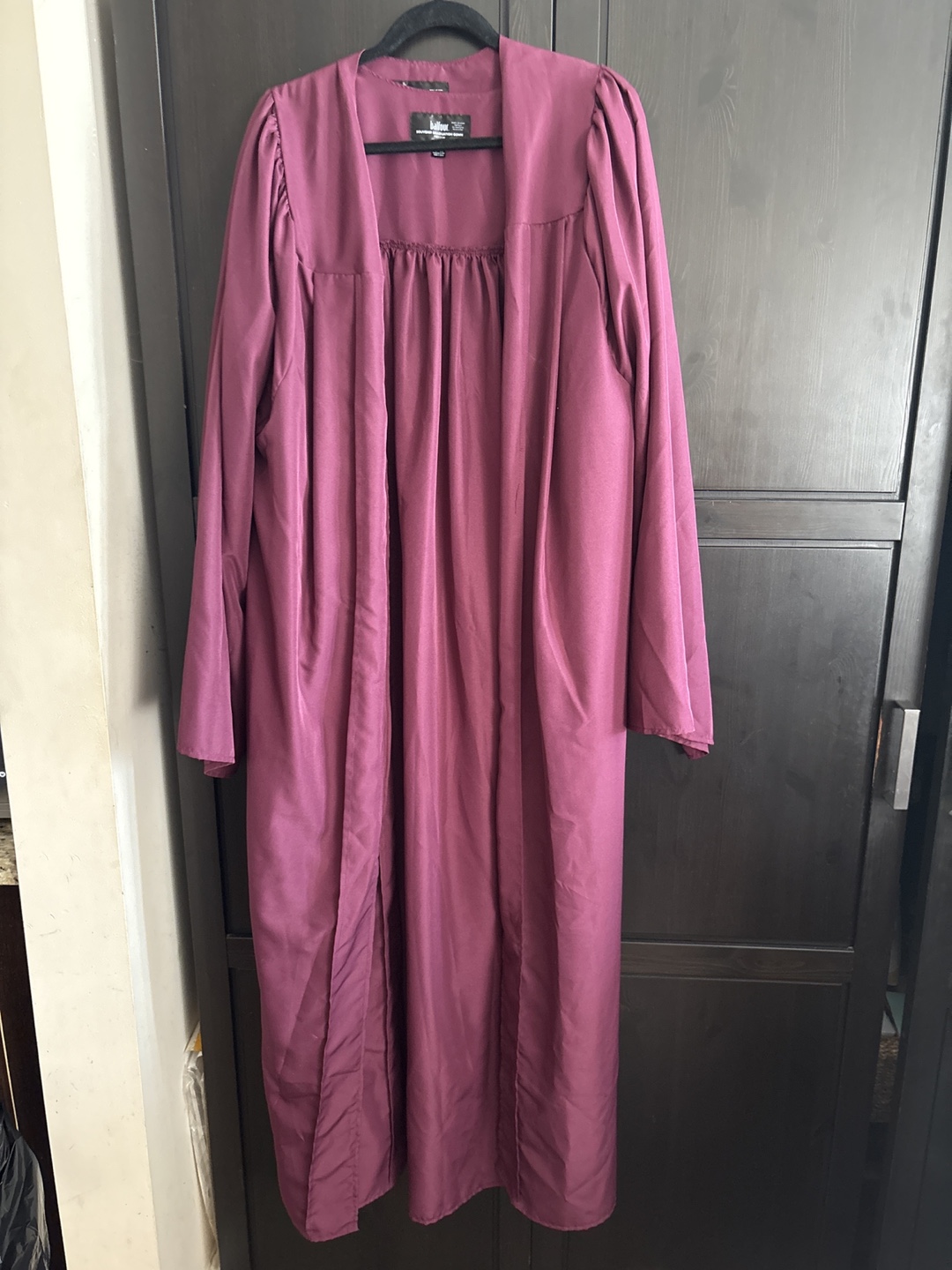 Balfour Souvenir Graduation Gown - Size 57 - photo 2