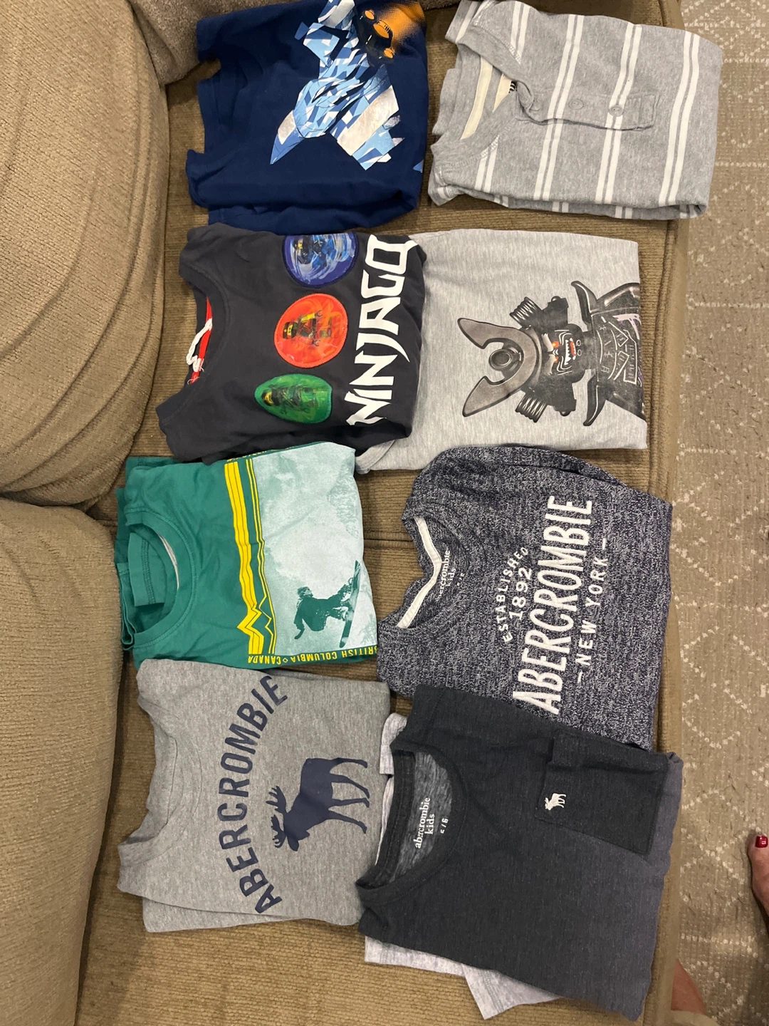 boys bundle 8Kids' long sleeve T-shirts (Ninjago & Abercrombie)
