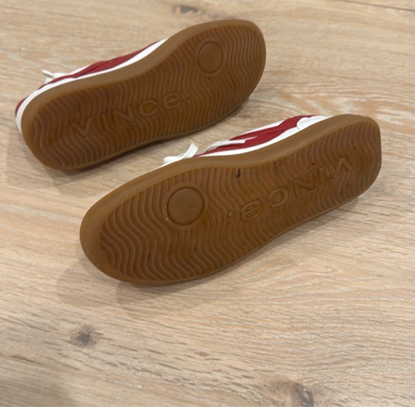 Vince White and Red Leather Sneakers - photo 4