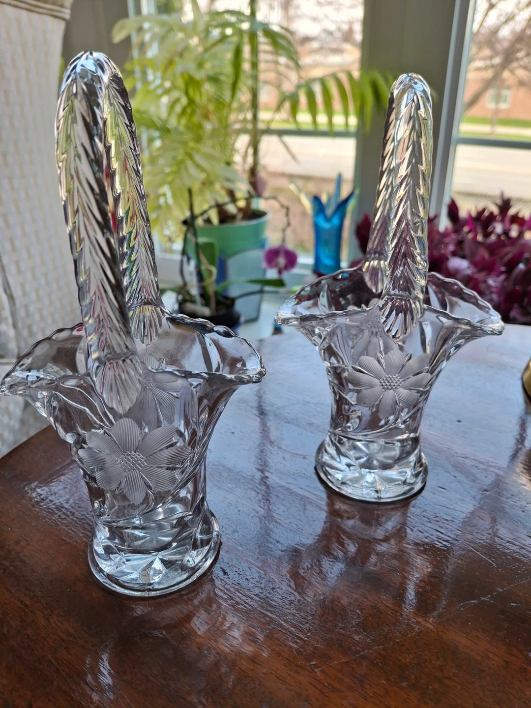 Clear glass flower basket (priced per item)