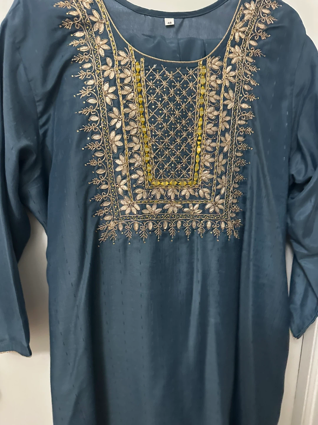 Embroidered suit in Xl