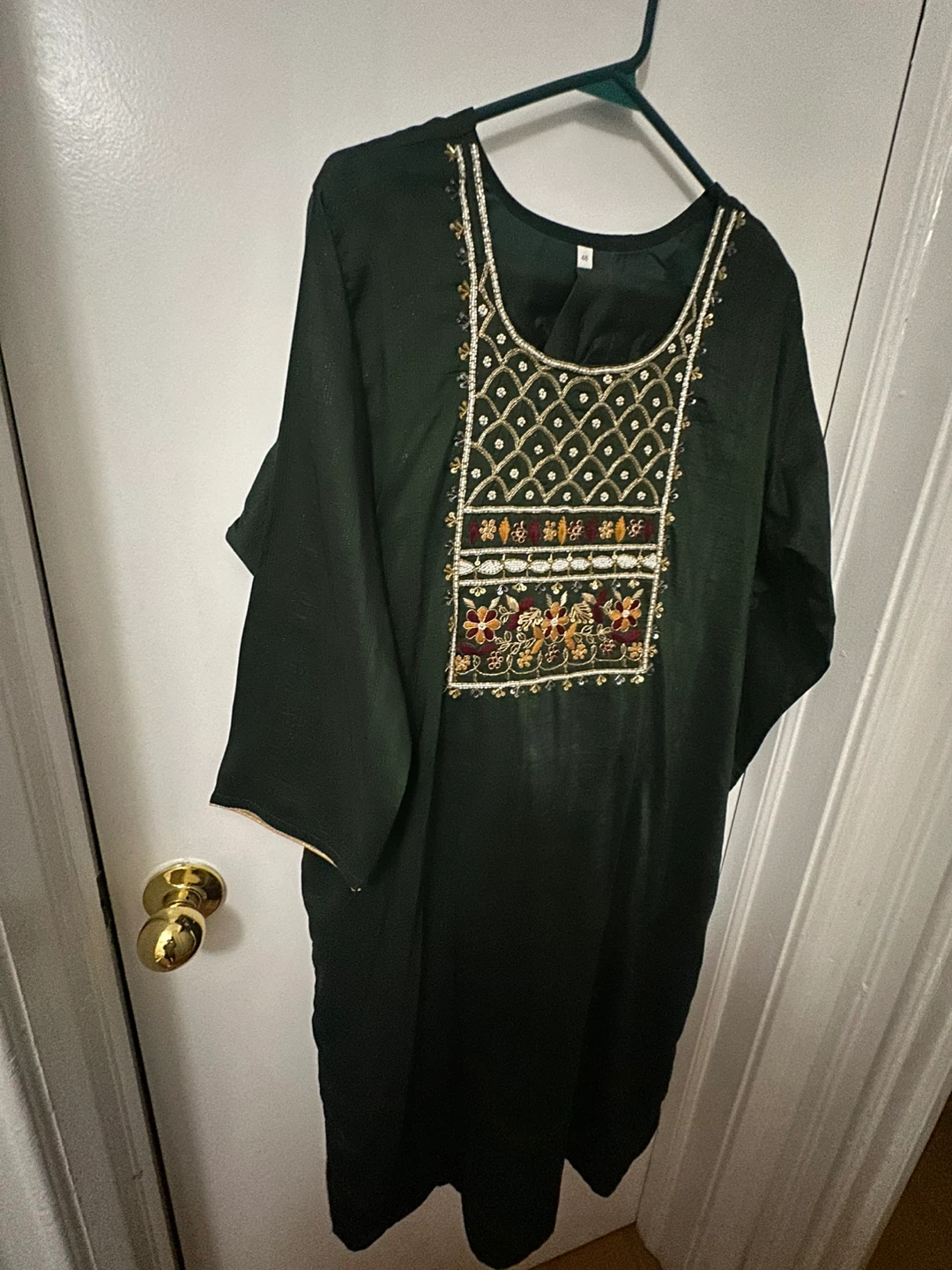Green Embroidered suit - photo 5