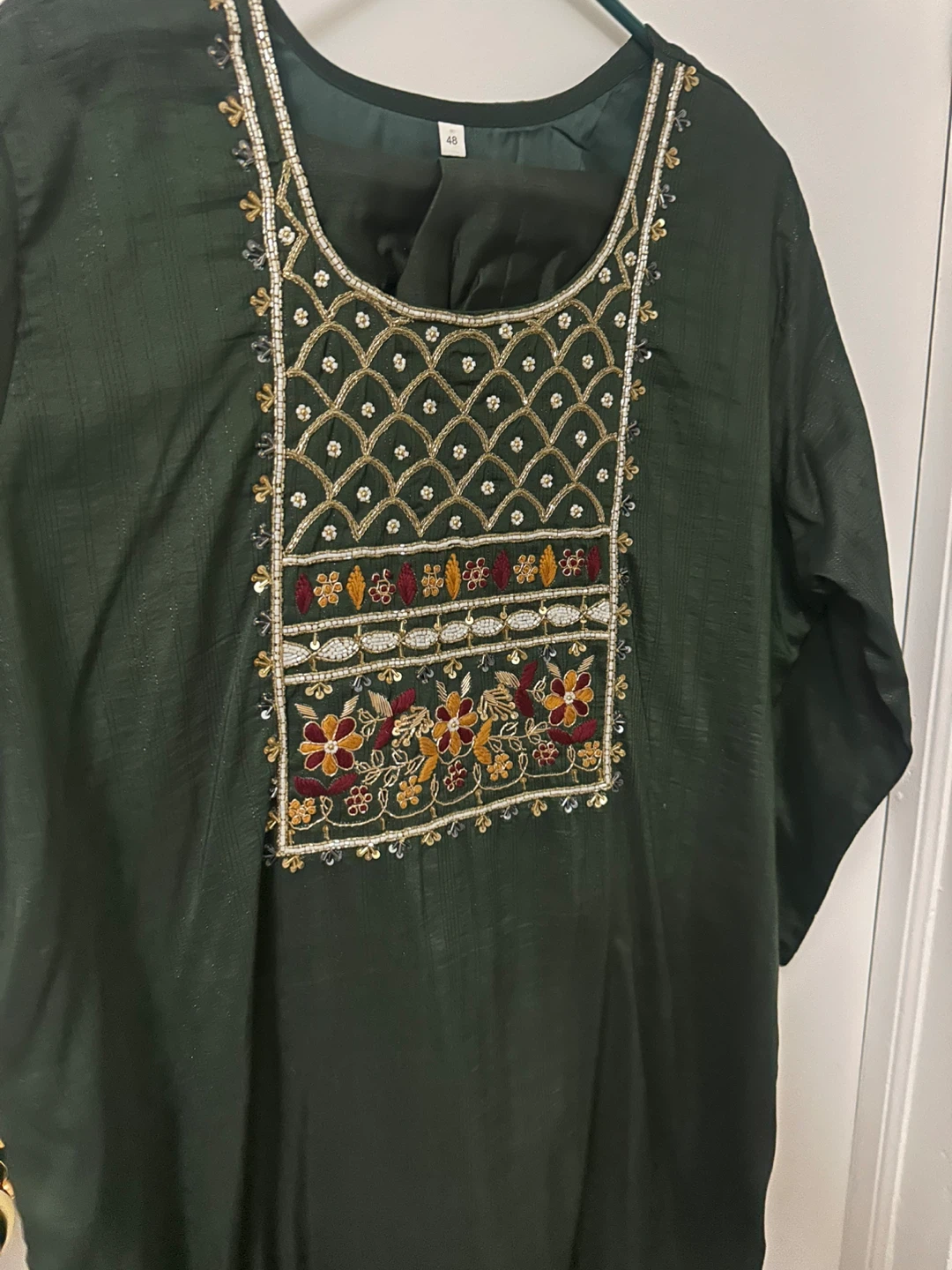 Green Embroidered suit - photo 3