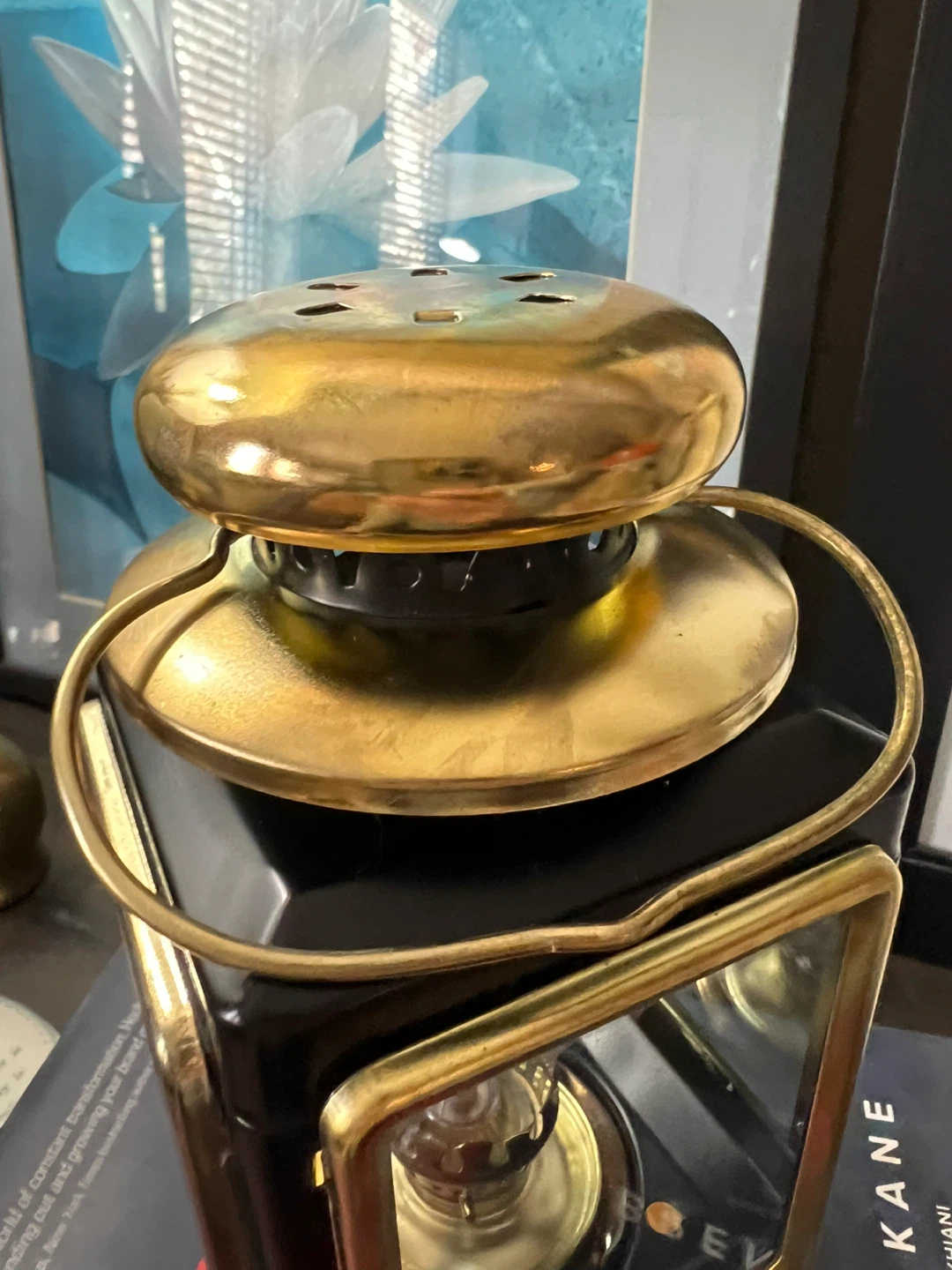 Vintage Carriage Style Oil Lamp - photo 2