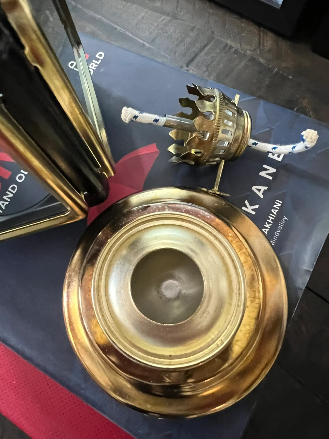 Vintage Carriage Style Oil Lamp - photo 5