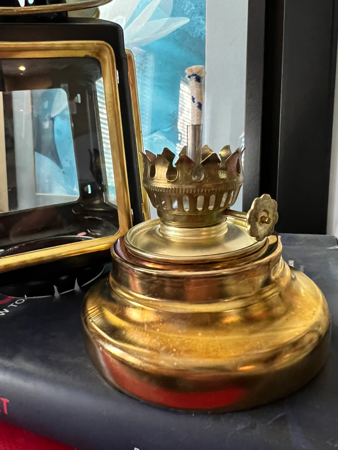 Vintage Carriage Style Oil Lamp - photo 3