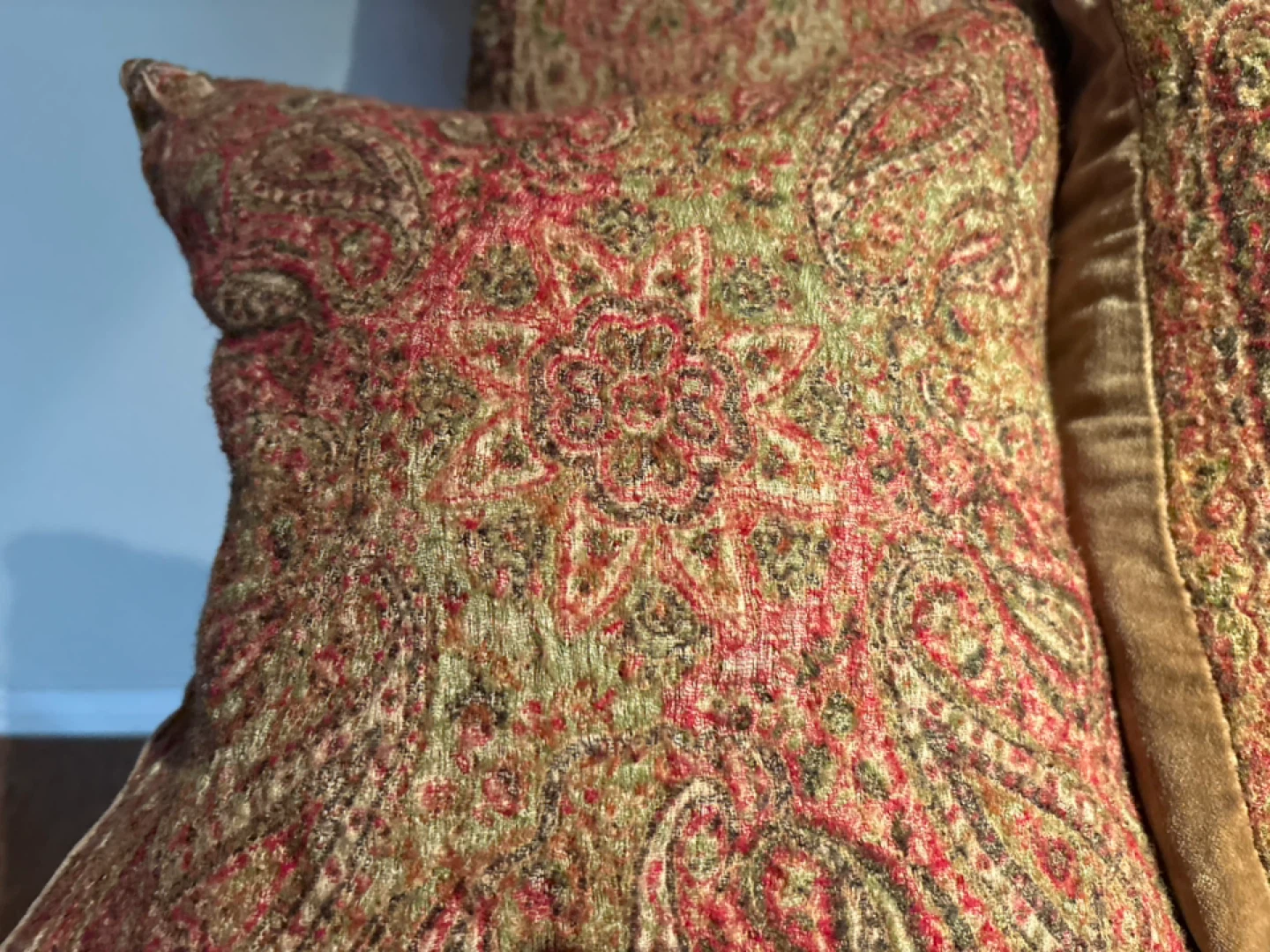 Pottery Barn Throw Pillows - photo 3
