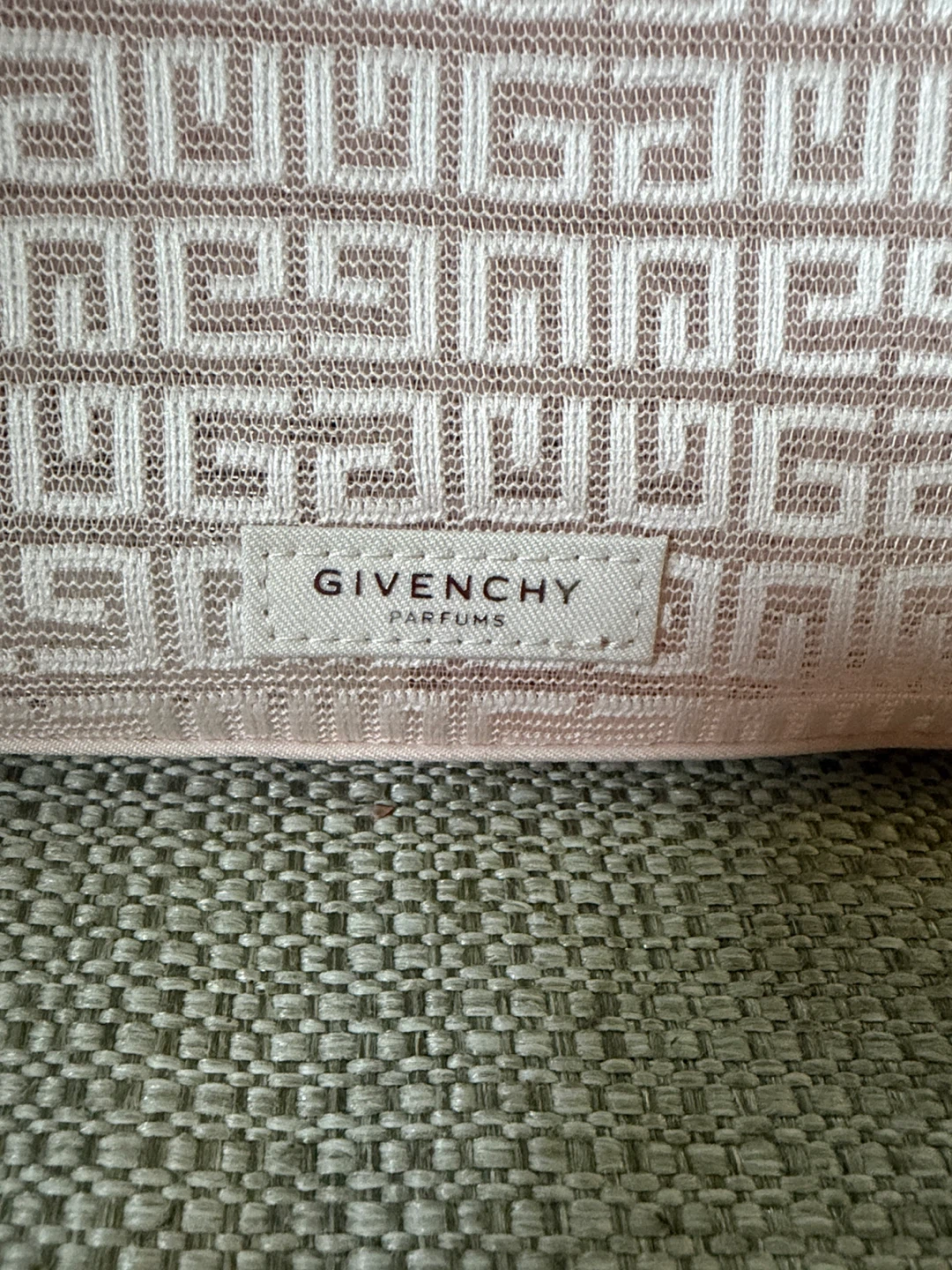 Givenchy Flat Nude  Cosmetic Pouch - photo 4