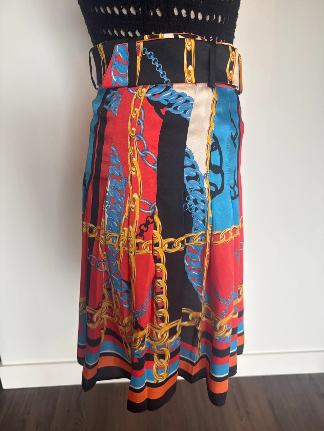 Zara Pleated Mini Skirt with Chain Print - XS - photo 2
