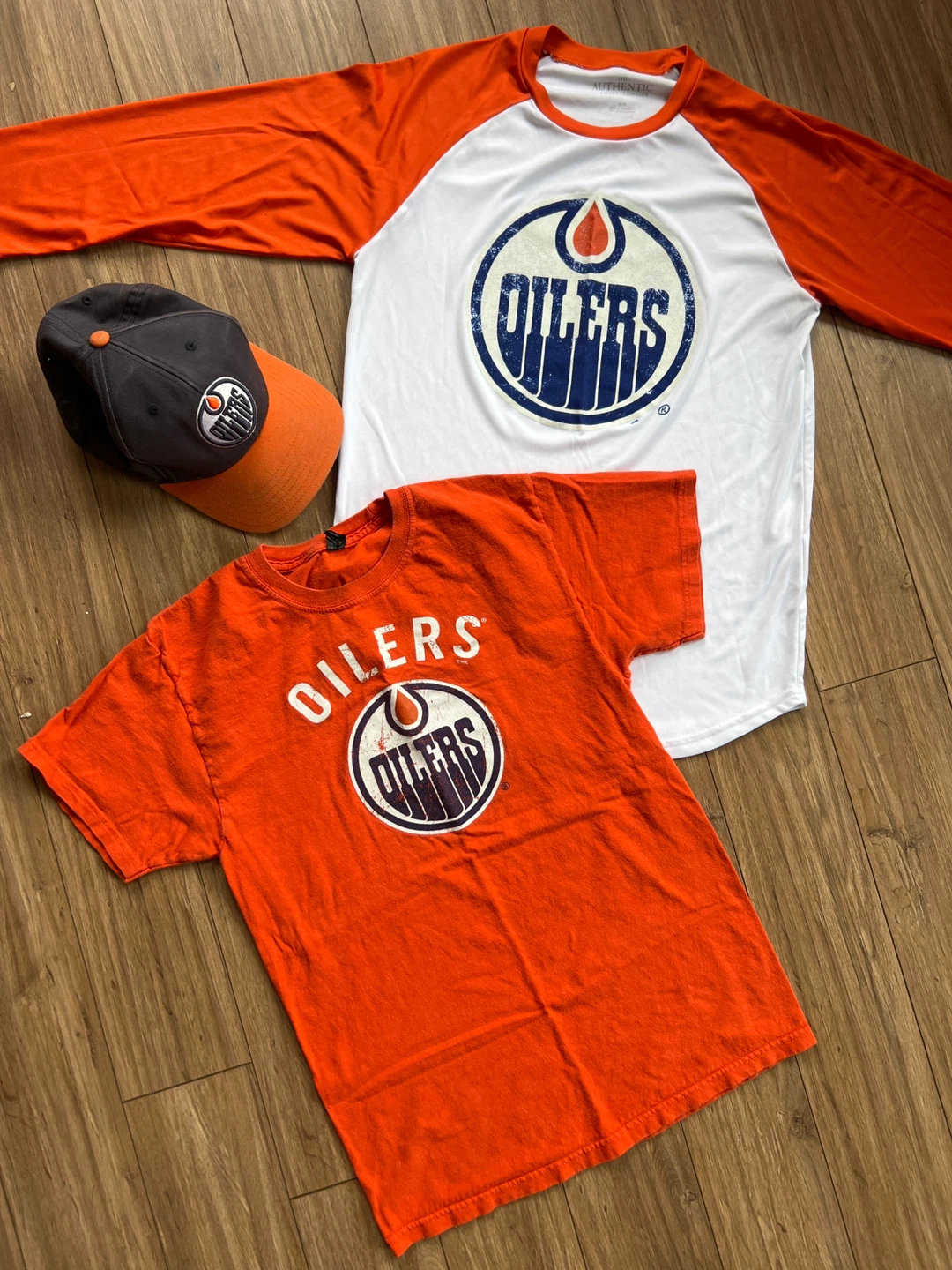 Edmonton Oilers Hat and T-shirts Bundle