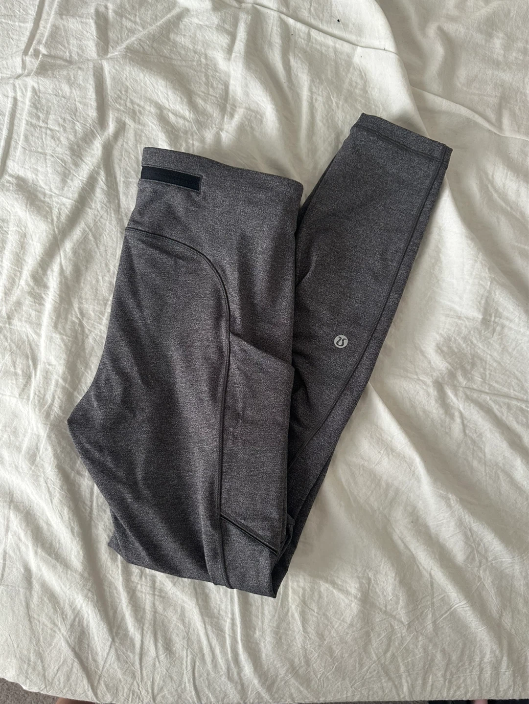 Lululemon leggings (swipe for more)