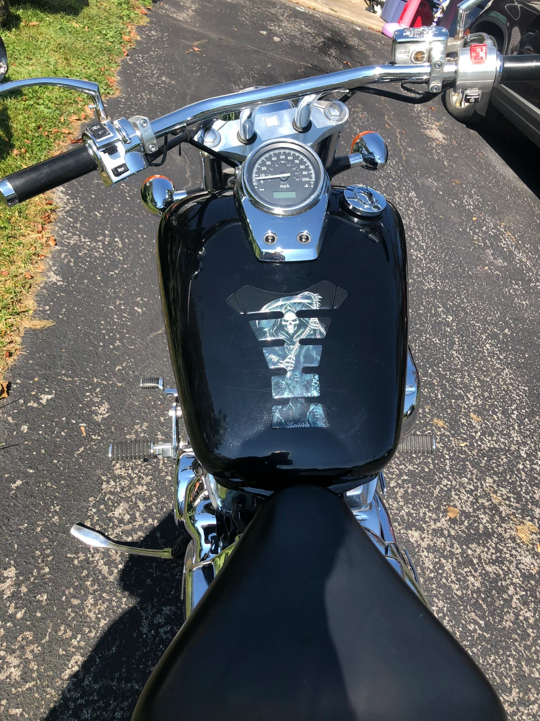 Honda Shadow 750 Motorcycle - photo 3