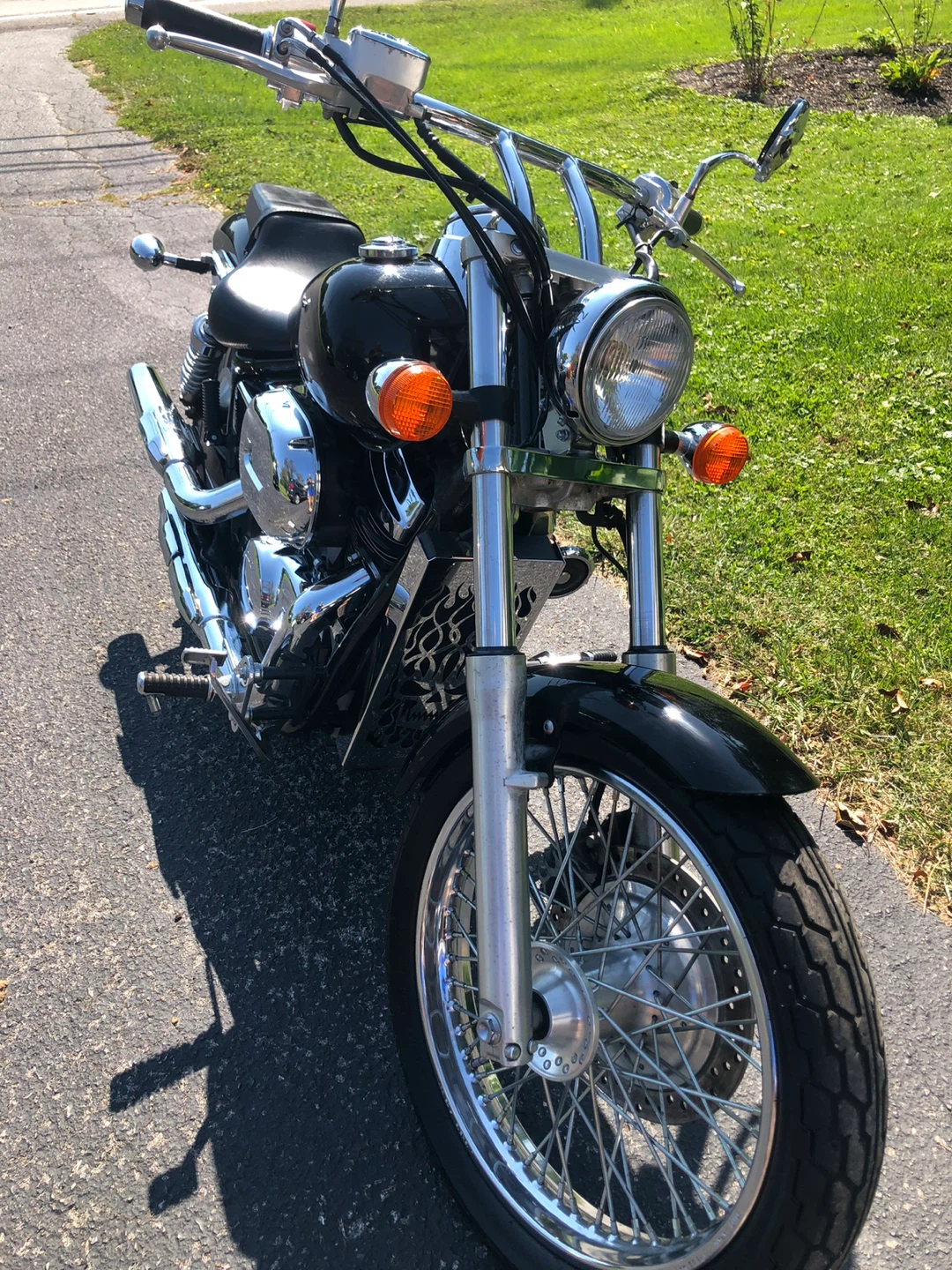 Honda Shadow 750 Motorcycle - photo 4