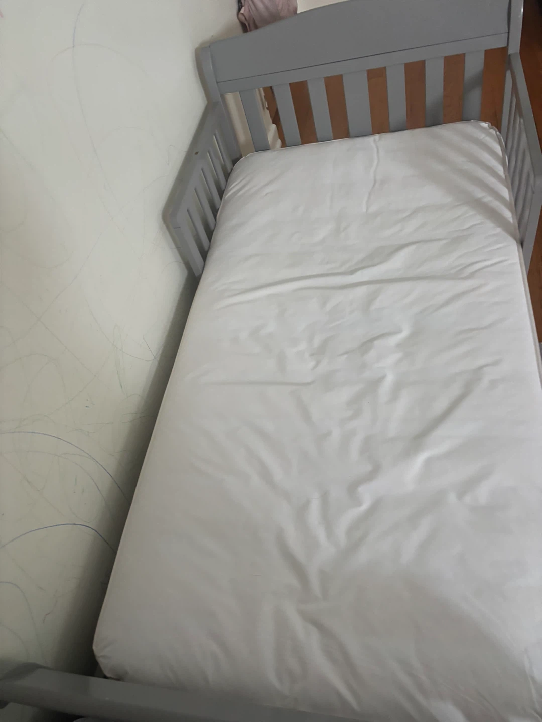 Grey Crib with Mattress - photo 3