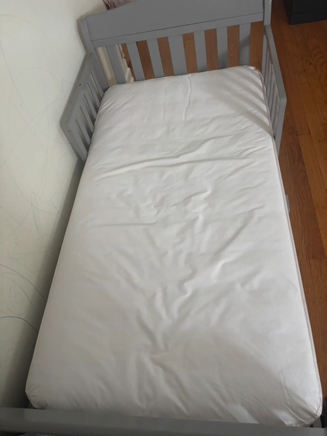 Grey Crib with Mattress - photo 2