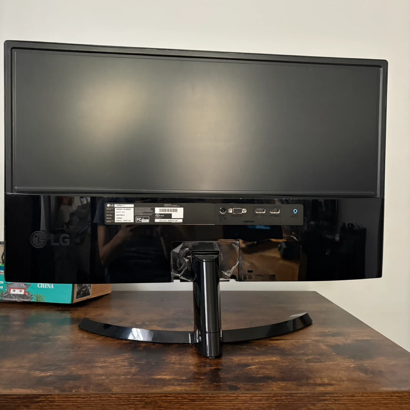 LG 27MP59HT-P 27-inch IPS LED Monitor - photo 2
