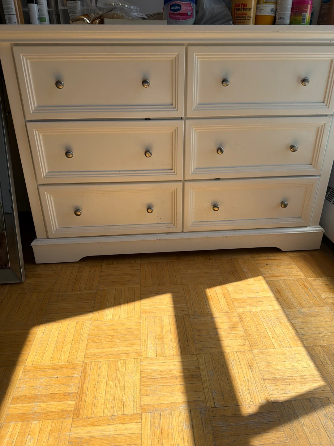 White 6-Drawer Dresser