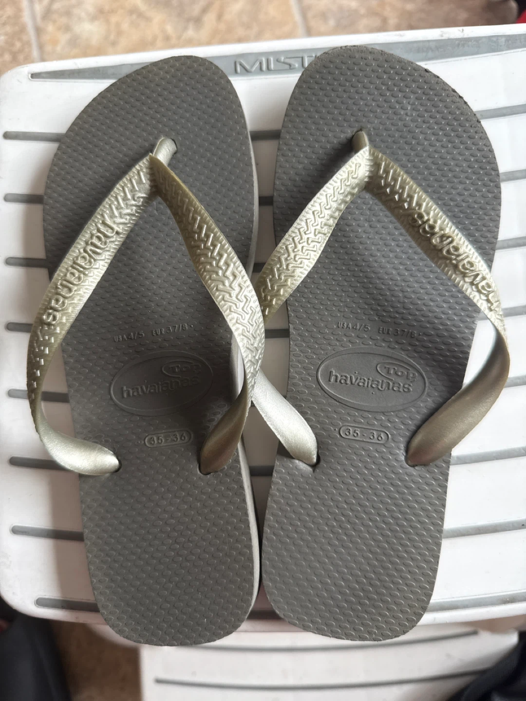 Havaianas Flip Flops Grey Size 35-36