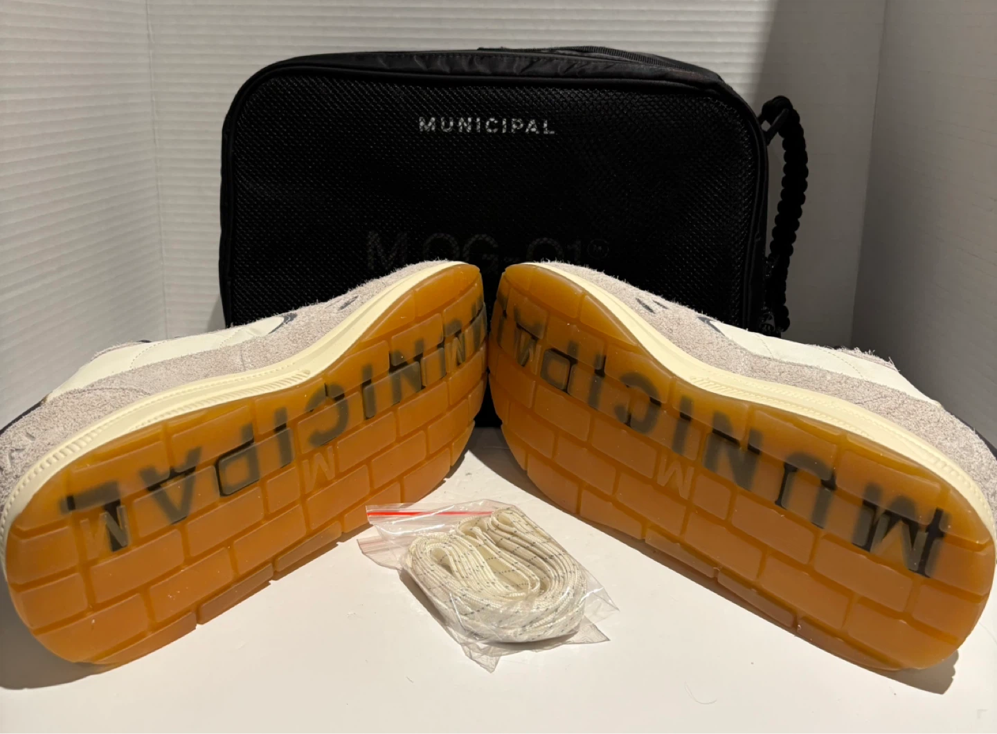 MUNICIPAL M.OG-01 Sneakers with Bag - photo 5