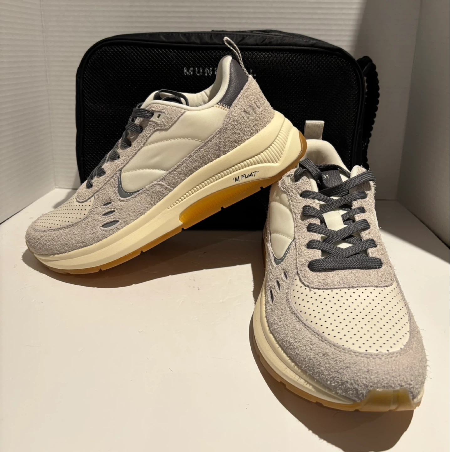 MUNICIPAL M.OG-01 Sneakers with Bag