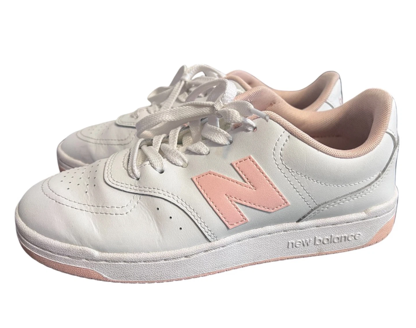 New Balance Sneakers – Size 8 (Gently Used)