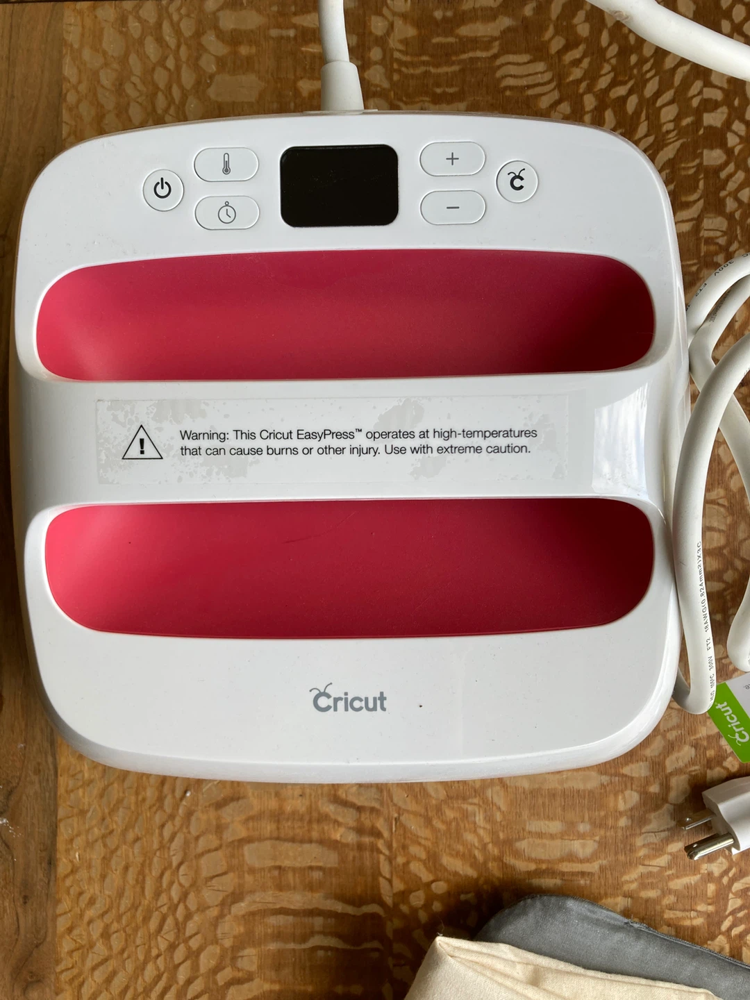 Cricut EasyPress™ 2, Raspberry (9"x 9") - photo 2