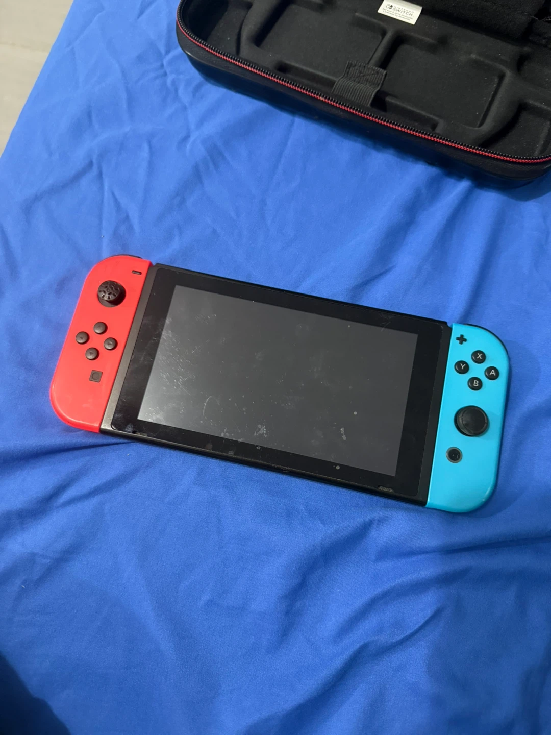 Nintendo Switch with pro controller + Case
