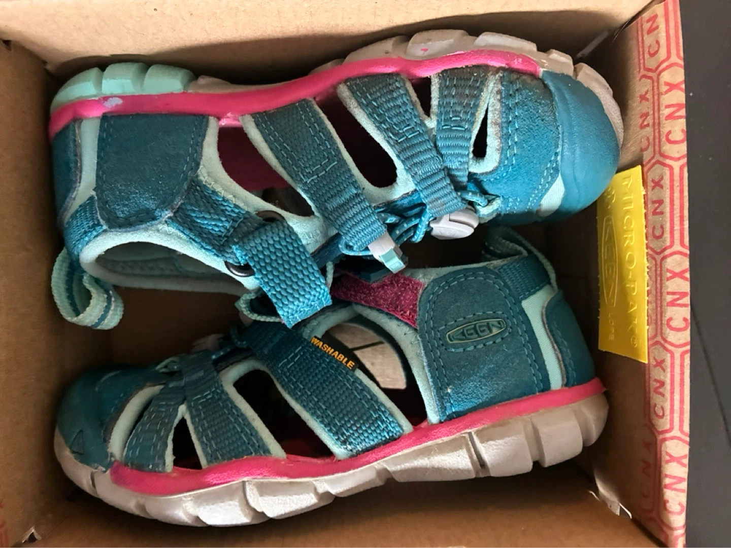 KEEN Toddler Sandals Size 7 - photo 2